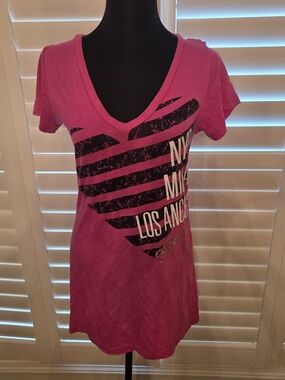 XOXO Hot Pink V-Neck Graphic Tee with Black Heart Stripes